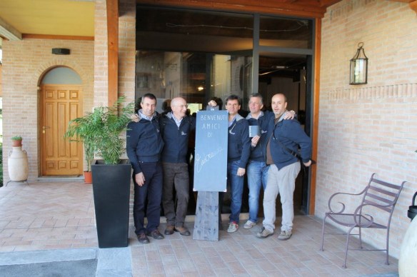 582692_3782830218153_275601836_n